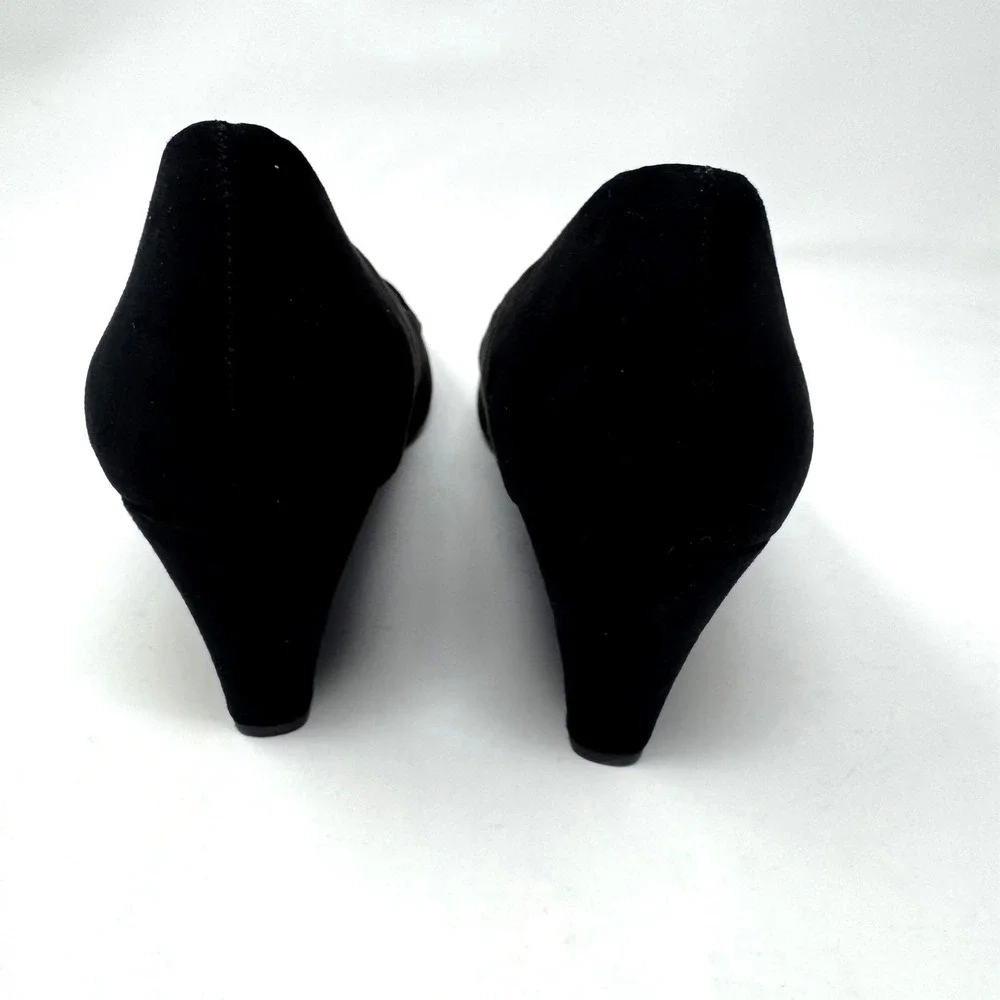 A New Day Wedge Pump Womens 10 Black Faux Suede Round Toe Classic Office Shoe